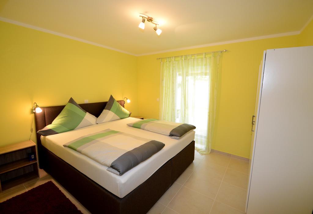Apartments Villa Mimi Višnjan Rum bild