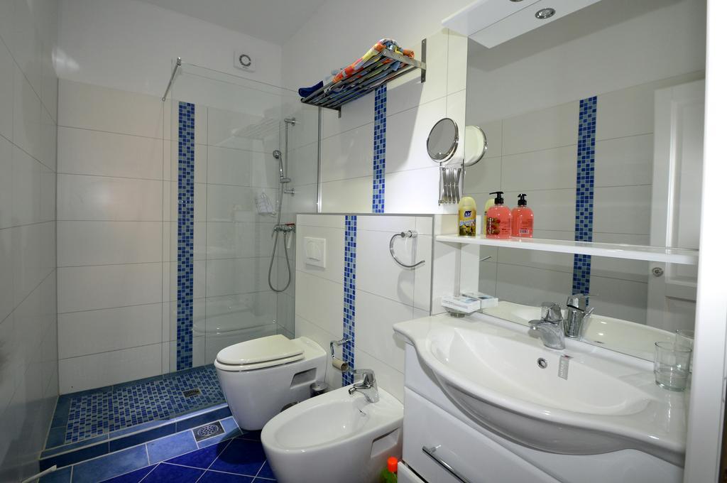 Apartments Villa Mimi Višnjan Rum bild